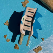 Load image into Gallery viewer, Blue & Fast Pop HAIR CLAW