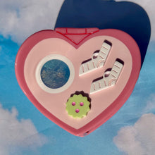 Load image into Gallery viewer, Snack Bar Pocket World HAIR CLAW