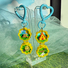 Load image into Gallery viewer, Mini Midsommar Pocket World BAG CHARMS