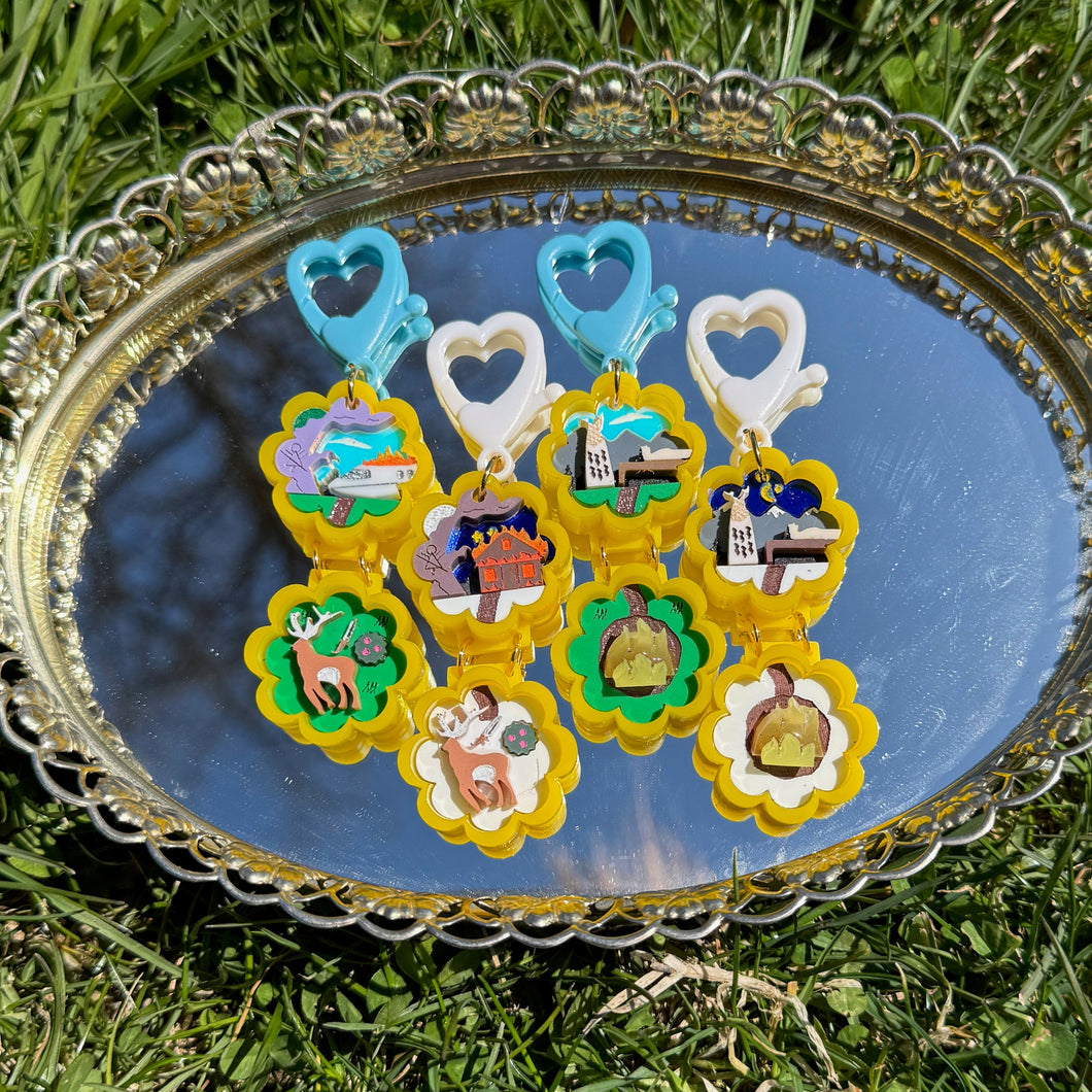 Mini Yellowjackets Pocket World BAG CHARMS
